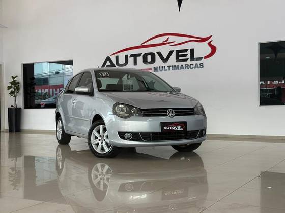 VOLKSWAGEN POLO SEDAN 1.6 MI COMFORTLINE 8V FLEX 4P MANUAL